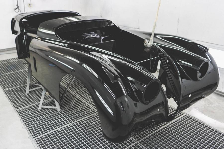 Детали создания Jaguar XK120 Roadster by Jaguar Classic Restores 1954 года  (фото 17 из 34)